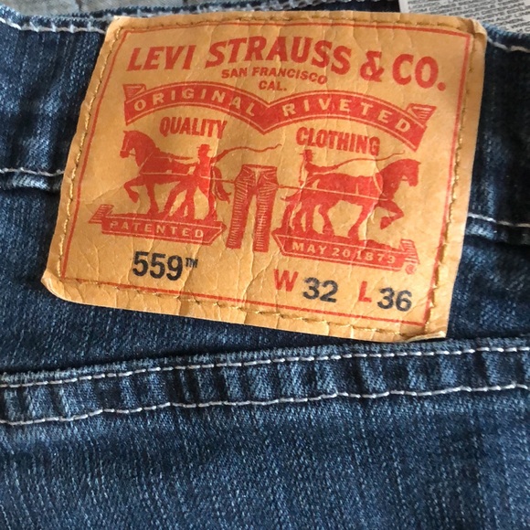 Men’s Levi Jeans 559 - W32 L36 - like new - Picture 2 of 4